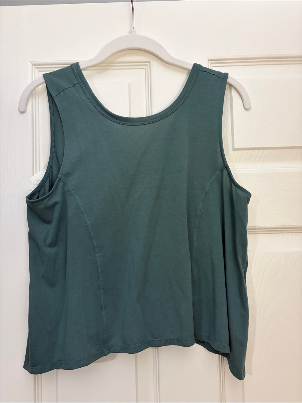Old Navy Sleeveless Scoop Muscle Tee in Teal Green